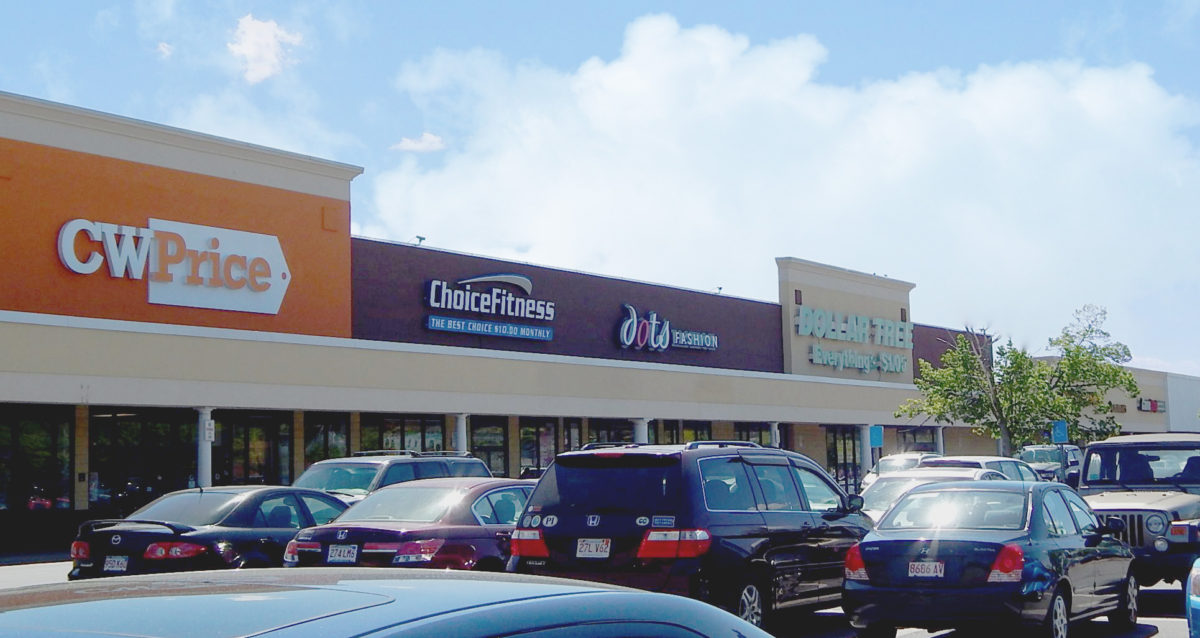 Merrimac Plaza view of shops from parking lot